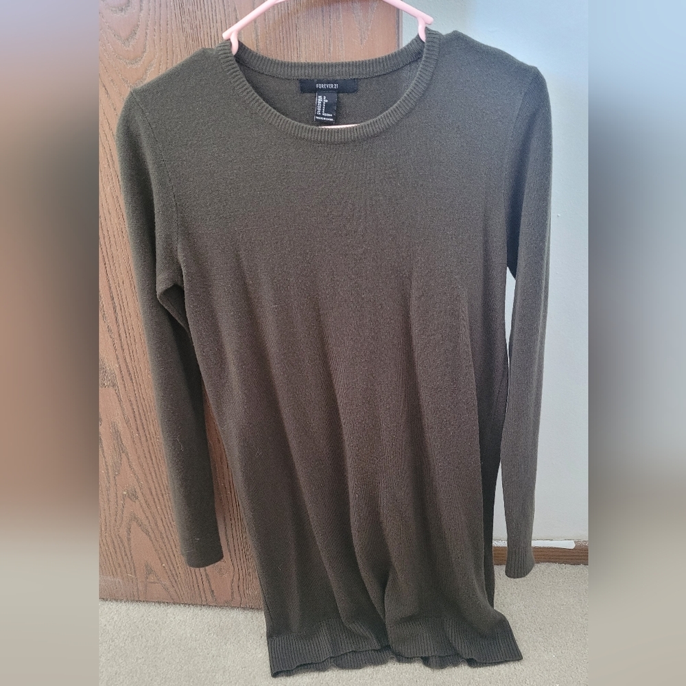 Dark green long sleeve dress